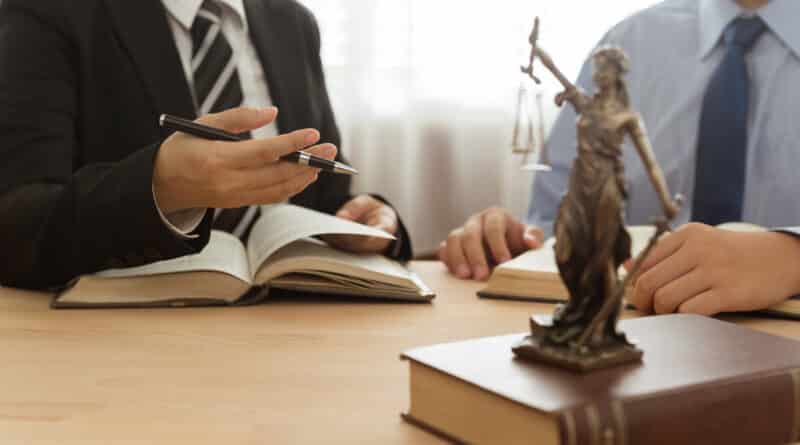 Selecting the Right Criminal Misdemeanor Lawyer for Your Legal Needs